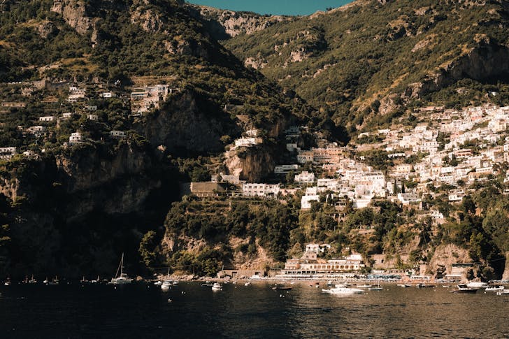 The complete guide on how to get to Amalfi coast.